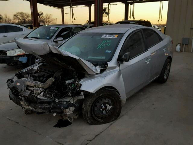 KNAFU4A27D5719371 - 2013 KIA FORTE EX SILVER photo 2