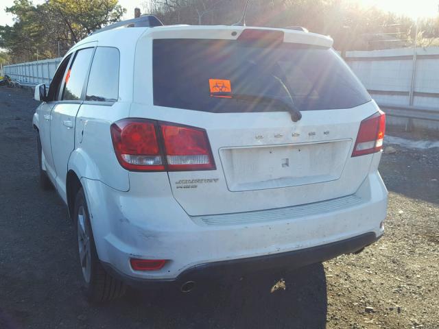 3D4PH1FG9BT562389 - 2011 DODGE JOURNEY MA WHITE photo 3