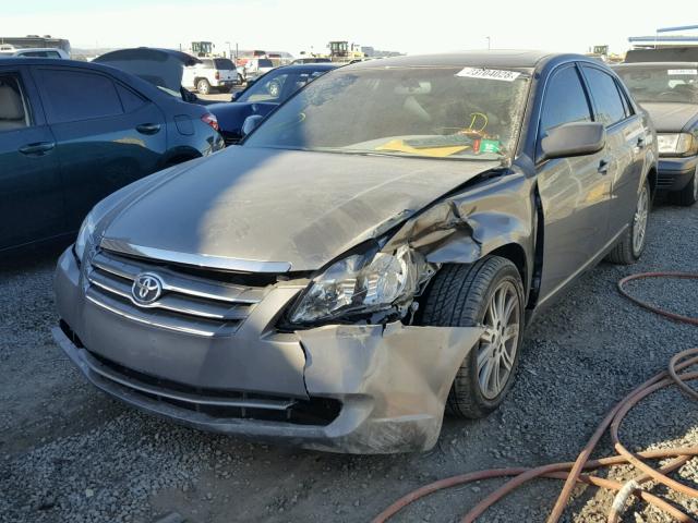 4T1BK36B87U177343 - 2007 TOYOTA AVALON XL GRAY photo 2