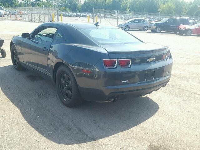 2G1FA1E3XD9212814 - 2013 CHEVROLET CAMARO LS GRAY photo 3