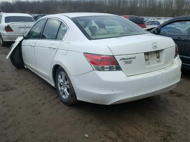 1HGCP26419A006283 - 2009 HONDA ACCORD LXP WHITE photo 3