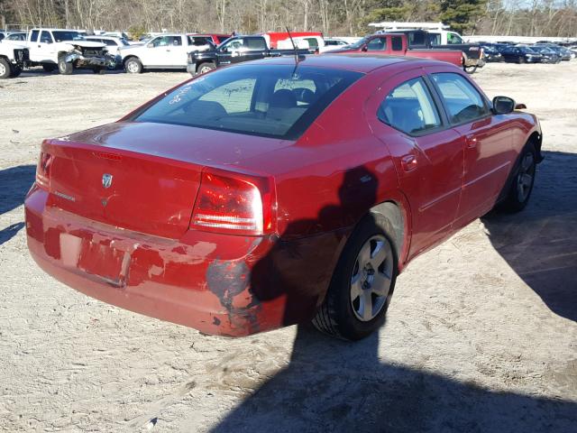 2B3KA43R08H194996 - 2008 DODGE CHARGER RED photo 4