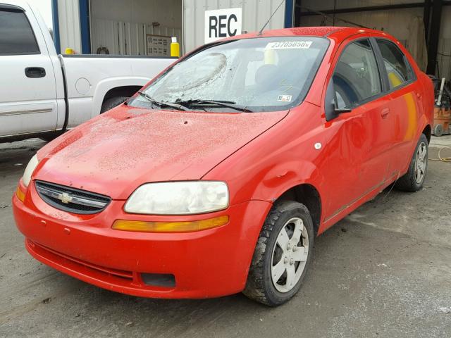 KL1TD56606B576962 - 2006 CHEVROLET AVEO BASE RED photo 2