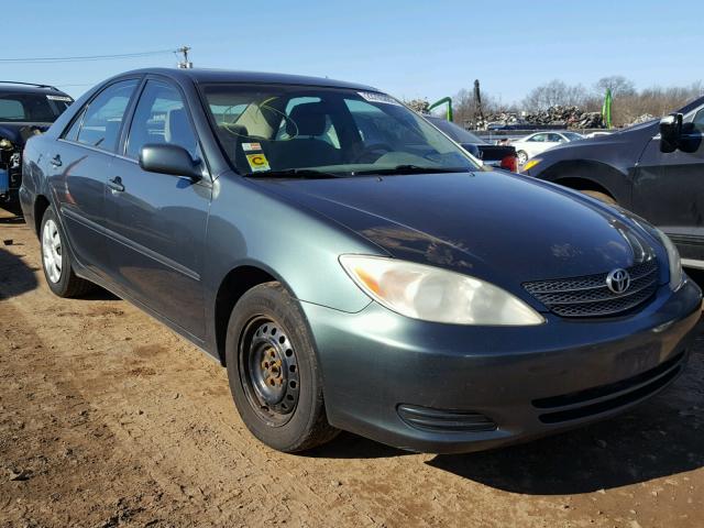 4T1BE32K82U509674 - 2002 TOYOTA CAMRY LE GREEN photo 1