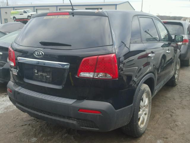 5XYKT4A18CG232276 - 2012 KIA SORENTO BA BLACK photo 4