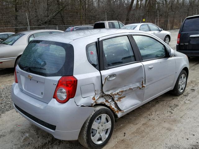KL1TD66E59B671938 - 2009 CHEVROLET AVEO LS SILVER photo 4