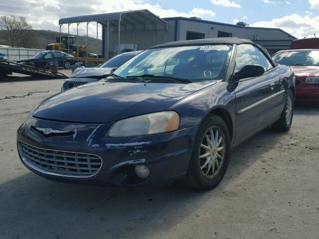 1C3EL55RX2N238370 - 2002 CHRYSLER SEBRING LX BLUE photo 2