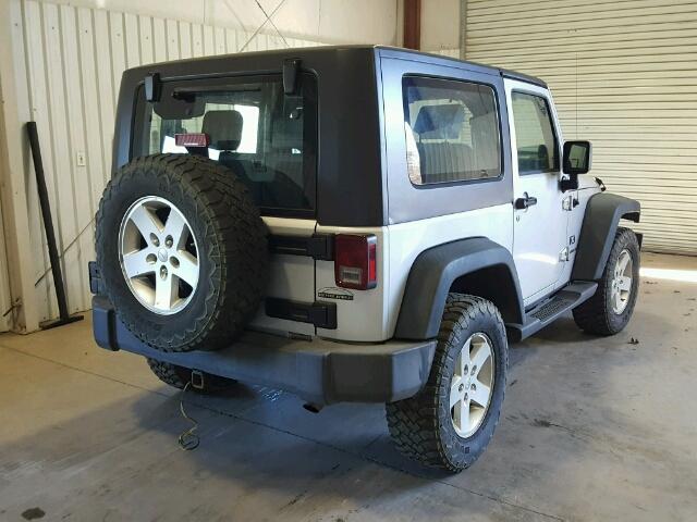 1J4FA241X8L538683 - 2008 JEEP WRANGLER X SILVER photo 4