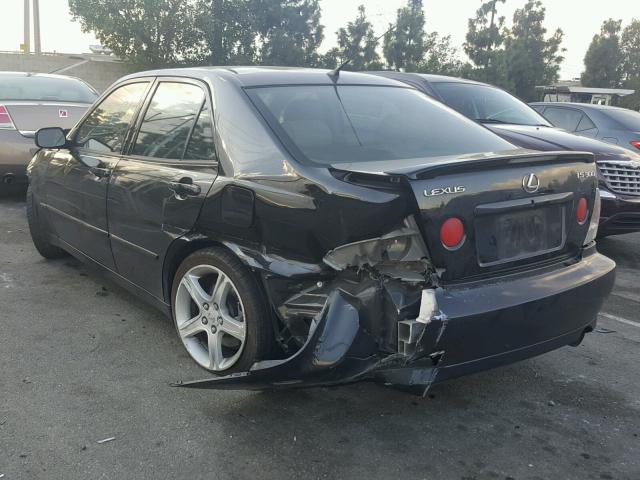 JTHBD192650101136 - 2005 LEXUS IS 300 BLACK photo 3