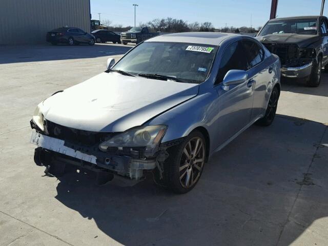 JTHBK262685065049 - 2008 LEXUS IS 250 GRAY photo 2