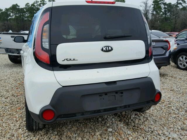 KNDJN2A28F7134482 - 2015 KIA SOUL WHITE photo 3