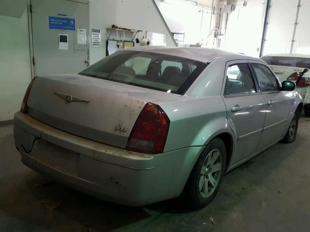 2C3KA53G66H377534 - 2006 CHRYSLER 300 TOURIN SILVER photo 4