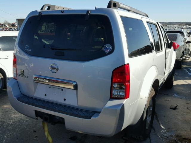 5N1AR18U46C682276 - 2006 NISSAN PATHFINDER SILVER photo 4