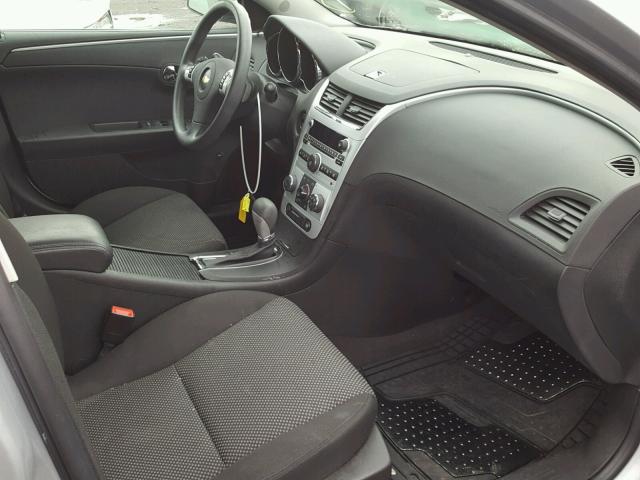 1G1ZC5EB9A4141321 - 2010 CHEVROLET MALIBU 1LT 银色 照片 5