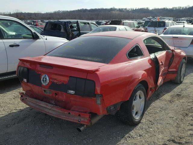 1ZVHT80N485193348 - 2008 FORD MUSTANG RED photo 4