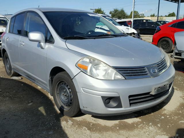 3N1BC13E27L406584 - 2007 NISSAN VERSA S SILVER photo 1