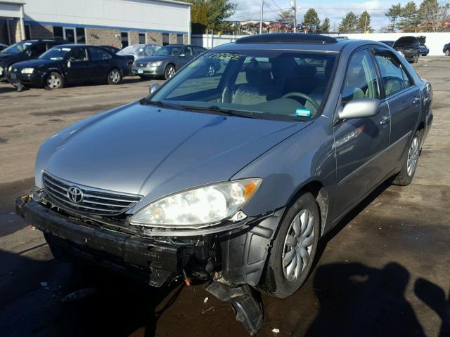 4T1BE30K26U704775 - 2006 TOYOTA CAMRY LE GRAY photo 2