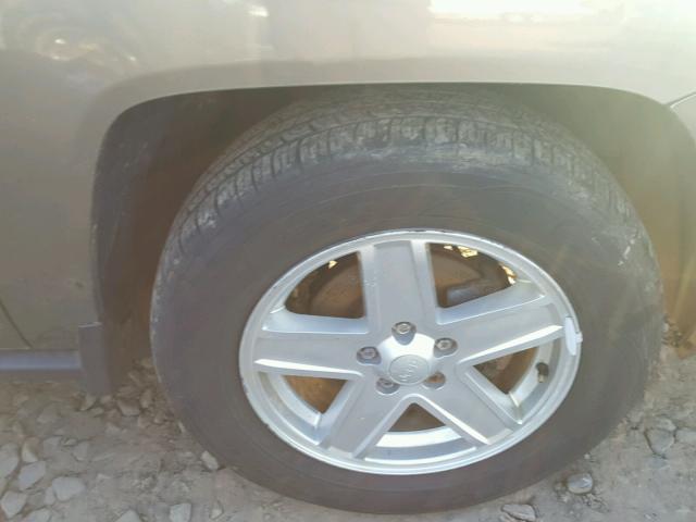 1J8FF47W28D729477 - 2008 JEEP COMPASS SP ნაცრისფერი ფოტო 9