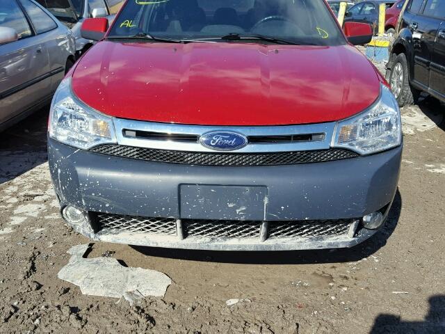 1FAHP36N69W137110 - 2009 FORD FOCUS SES RED photo 9