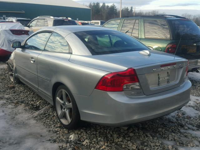 YV1672MC0BJ107885 - 2011 VOLVO C70 T5 SILVER photo 3