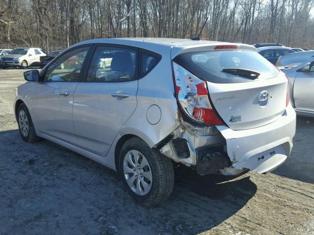 KMHCT5AE4GU246043 - 2016 HYUNDAI ACCENT SE SILVER photo 3