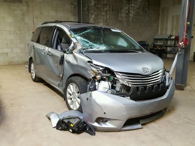 5TDYK3DC8FS572362 - 2015 TOYOTA SIENNA XLE SILVER photo 1