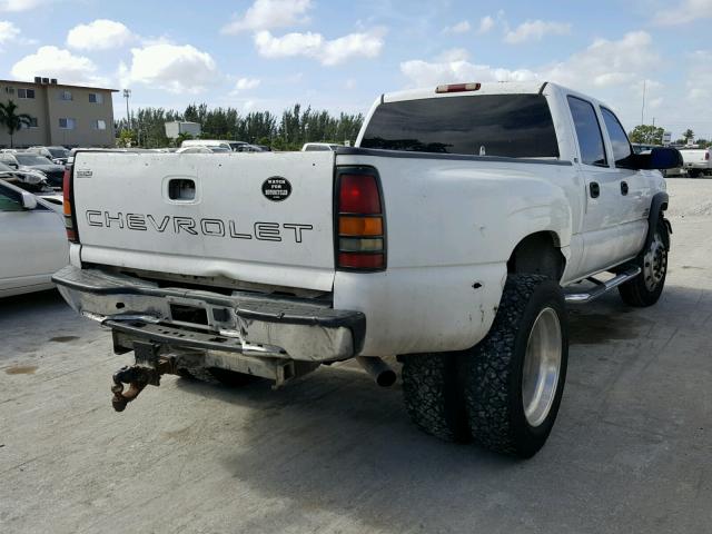 1GCJK33193F138352 - 2003 CHEVROLET SILVERADO WHITE photo 4