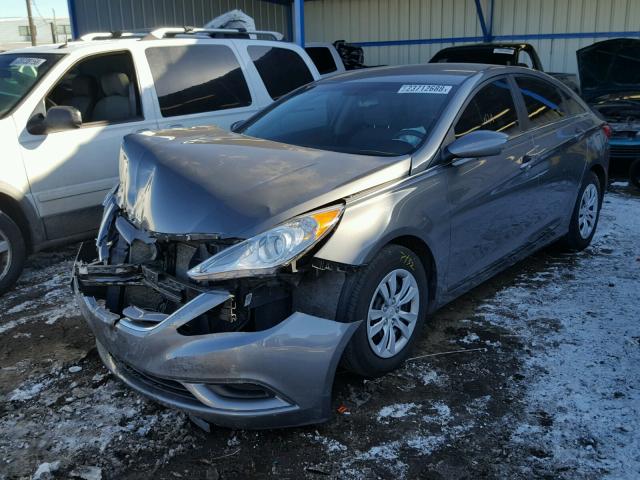 5NPEB4AC4DH540279 - 2013 HYUNDAI SONATA GLS GRAY photo 2