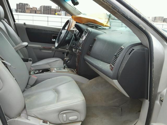 1GYDE63A640139785 - 2004 CADILLAC SRX SILVER photo 5