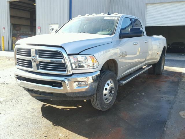 3C63RRHL9HG729764 - 2017 RAM 3500 SLT SILVER photo 2