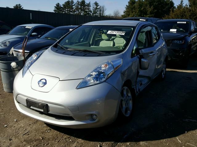 1N4AZ0CP1DC402168 - 2013 NISSAN LEAF S SILVER photo 2