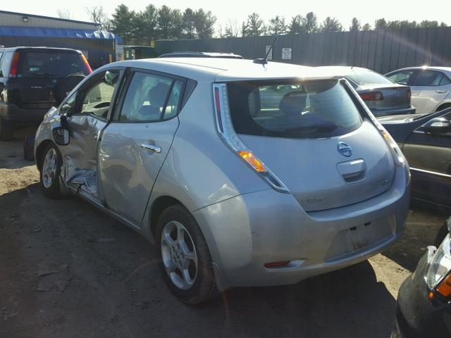 1N4AZ0CP1DC402168 - 2013 NISSAN LEAF S SILVER photo 3