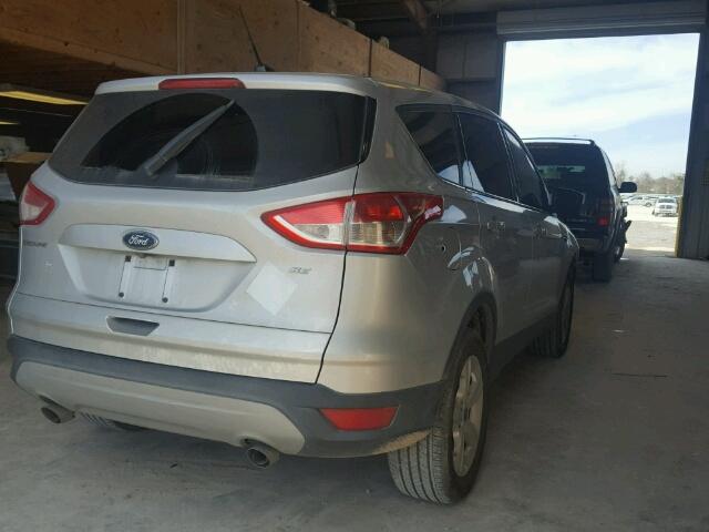 1FMCU0G7XFUA61230 - 2015 FORD ESCAPE SE SILVER photo 4