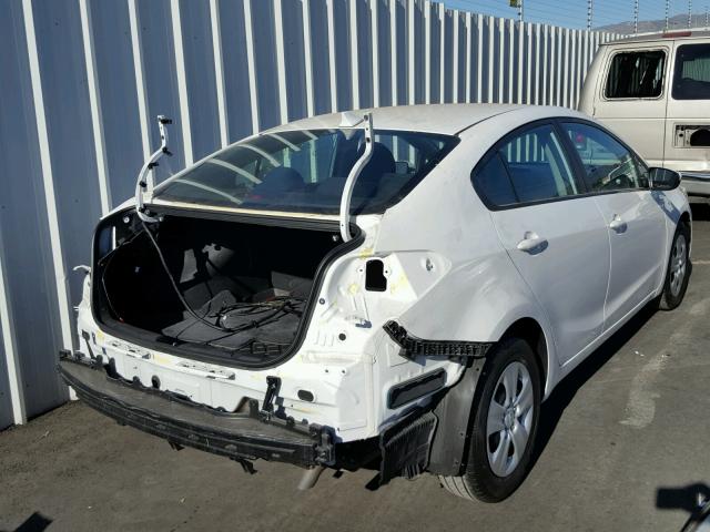 3KPFL4A72HE083261 - 2017 KIA FORTE LX WHITE photo 4