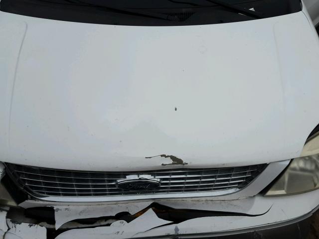 2FMZA58255BA13092 - 2005 FORD FREESTAR L WHITE photo 7