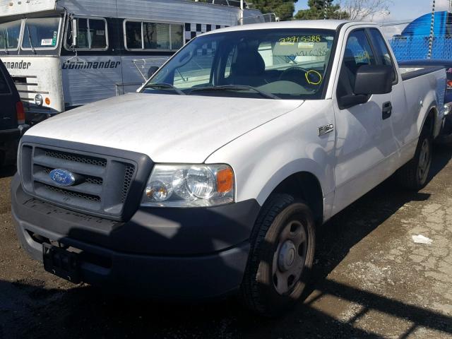 1FTRF12267KD63279 - 2007 FORD F150 WHITE photo 2