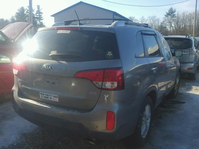 5XYKT4A75FG576561 - 2015 KIA SORENTO LX GRAY photo 4