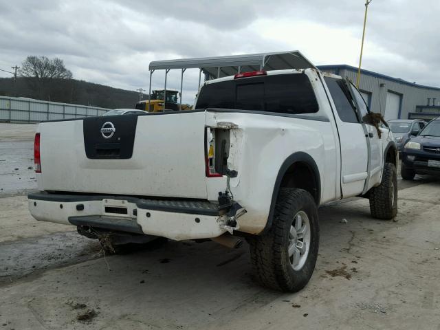 1N6AA06C38N302574 - 2008 NISSAN TITAN XE WHITE photo 4