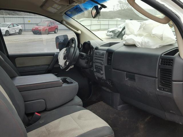 1N6AA06C38N302574 - 2008 NISSAN TITAN XE WHITE photo 5