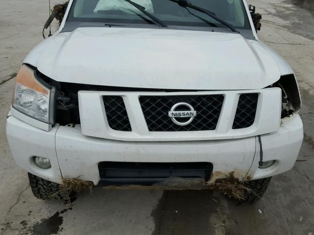 1N6AA06C38N302574 - 2008 NISSAN TITAN XE WHITE photo 7