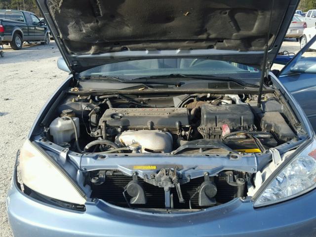 4T1BE32K74U840488 - 2004 TOYOTA CAMRY LE BLUE photo 7