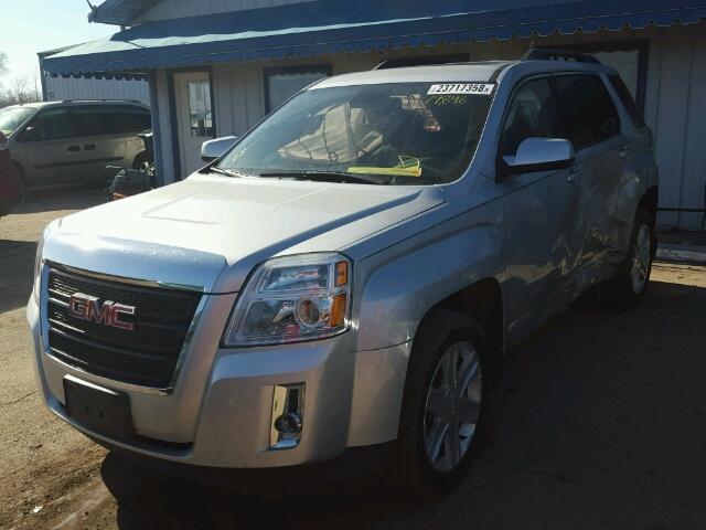 2GKALSEK8C6169734 - 2012 GMC TERRAIN SL SILVER photo 2