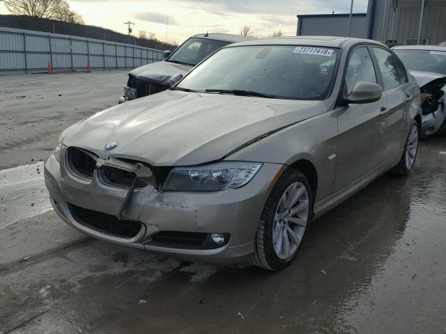 WBAPH7G53BNM58376 - 2011 BMW 328 I GRAY photo 2