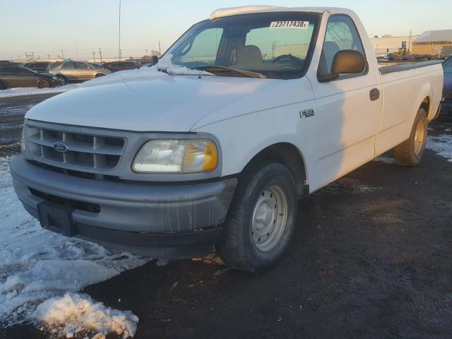 1FTZF1724WKC25831 - 1998 FORD F150 WHITE photo 2