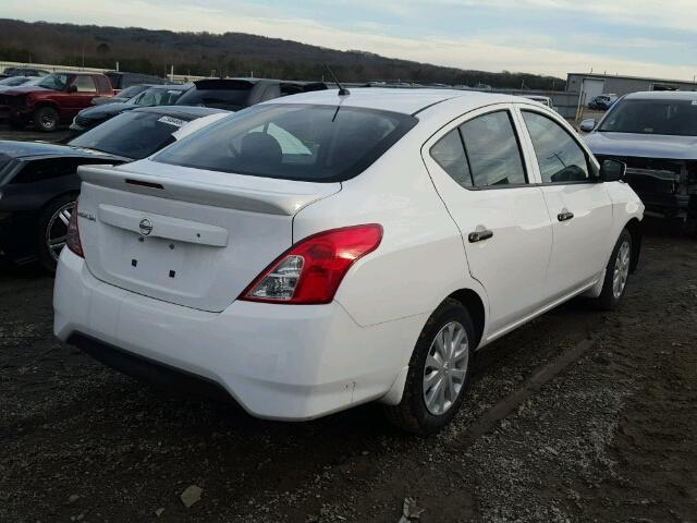 3N1CN7APXHL900506 - 2017 NISSAN VERSA S WHITE photo 4