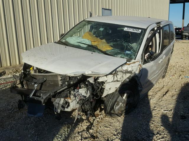 2C4RDGBG9DR762544 - 2013 DODGE GRAND CARA WHITE photo 2