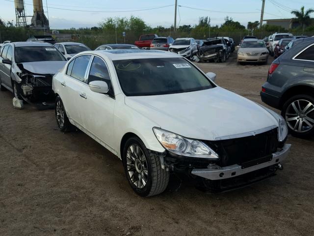 KMHGC46E29U042543 - 2009 HYUNDAI GENESIS 3. WHITE photo 1