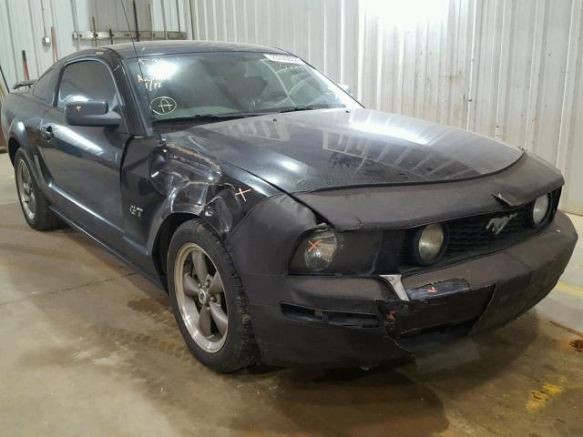 1ZVFT82HX65180793 - 2006 FORD MUSTANG GT BLACK photo 1