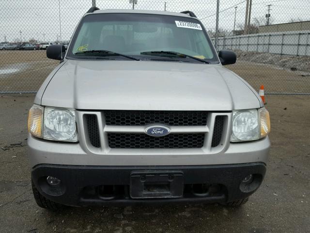 1FMZU77EX3UC59612 - 2003 FORD EXPLORER S SILVER photo 9