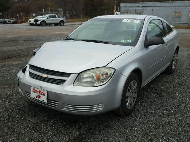 1G1AB1F56A7175443 - 2010 CHEVROLET COBALT LS SILVER photo 2